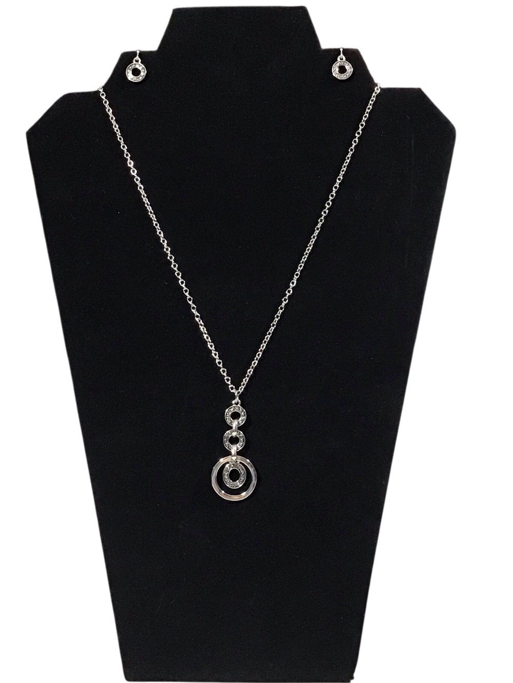 Liz Claiborne Necklace Earring Set Silver Tone Chain Logo Disc Fashion Jewelry